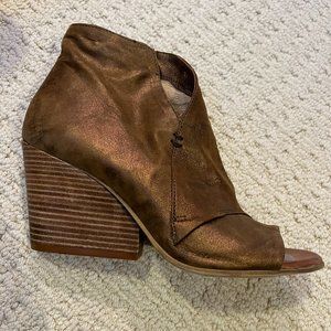 Miz Mooz Kimball Bootie in Bronze Size 41